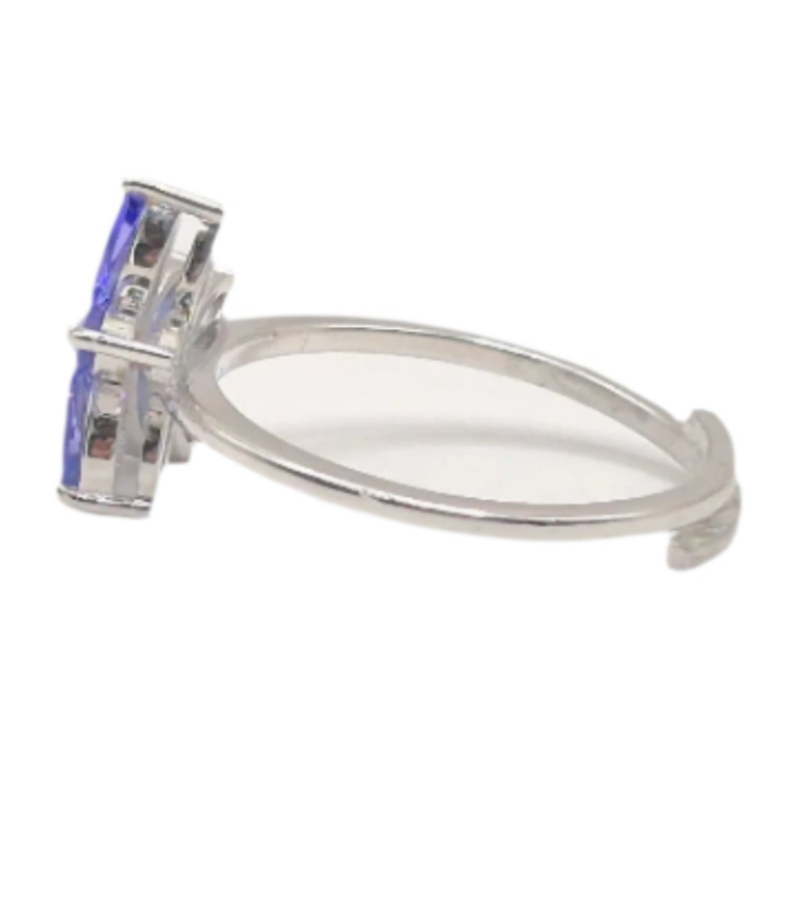 Natural Tanzanite Marquise in 925 Silver