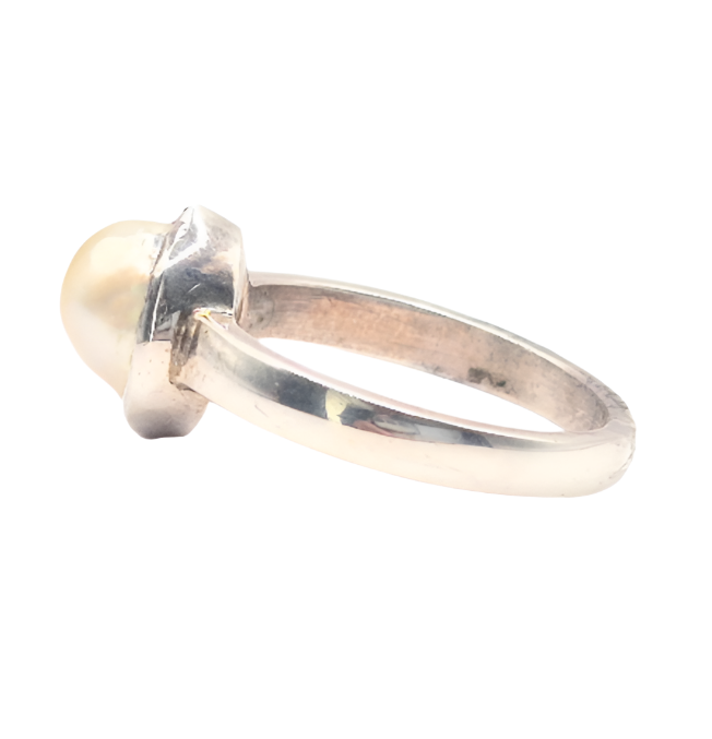 Natural Fresh Water Pearl in 925 Silver