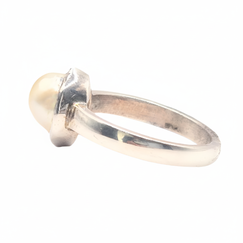 Natural Fresh Water Pearl in 925 Silver
