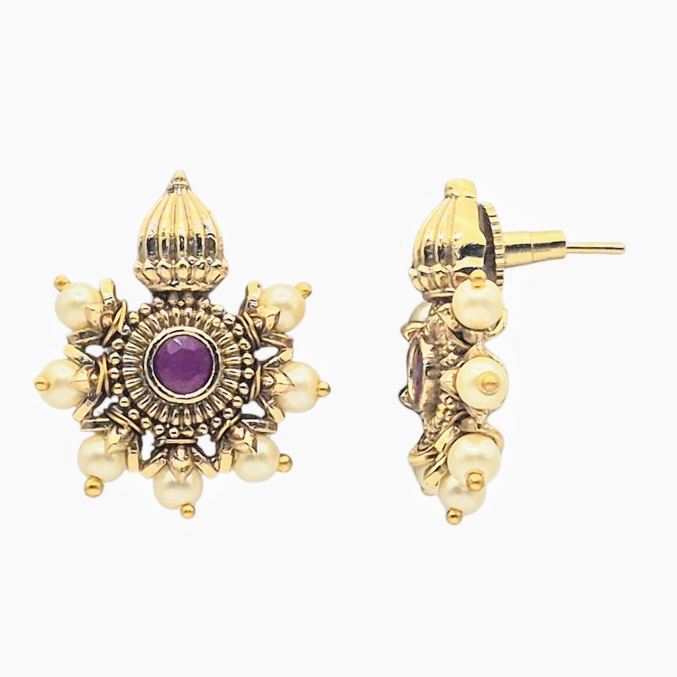 Golden Stud with Red Quartz and Pearls