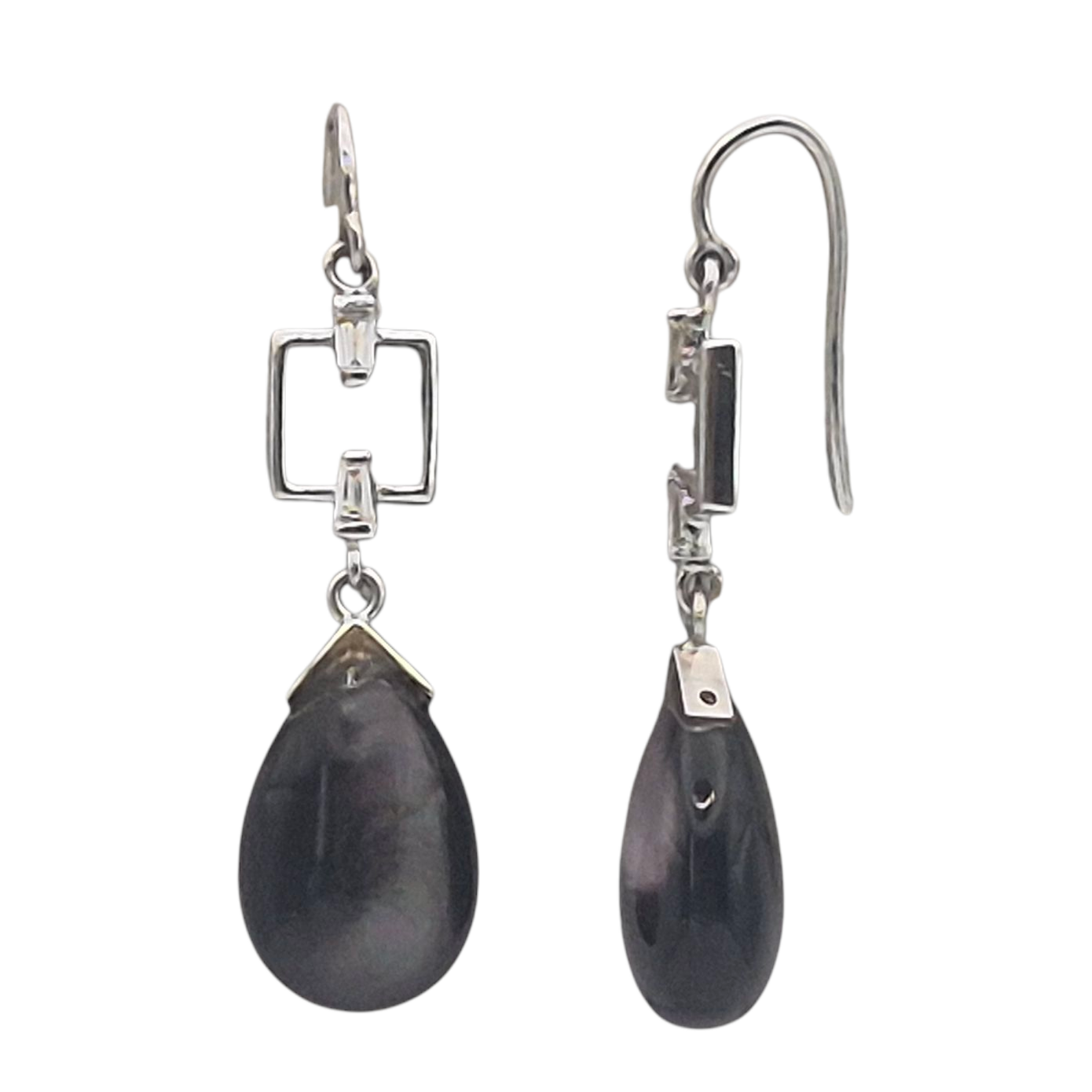 Mother of Pearl and Natural Baguette Diamonds in 18kt White Gold , a set of earrings and pendant