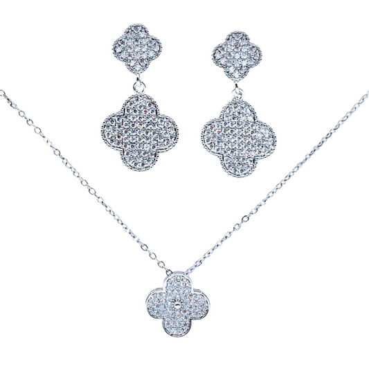 Clover design with crystals in White Plating