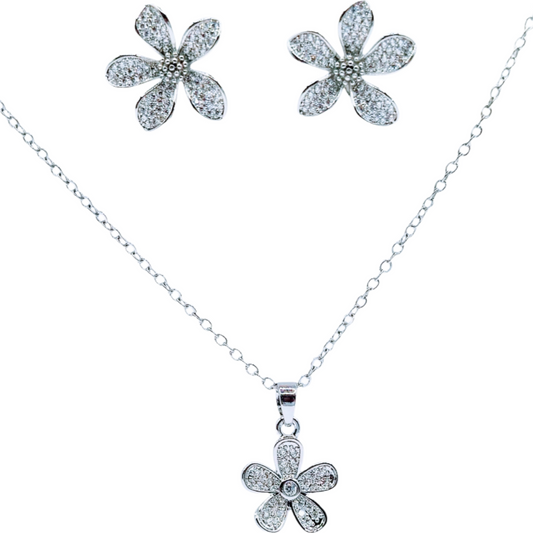 Feminine and floral design with crystals in White Plating