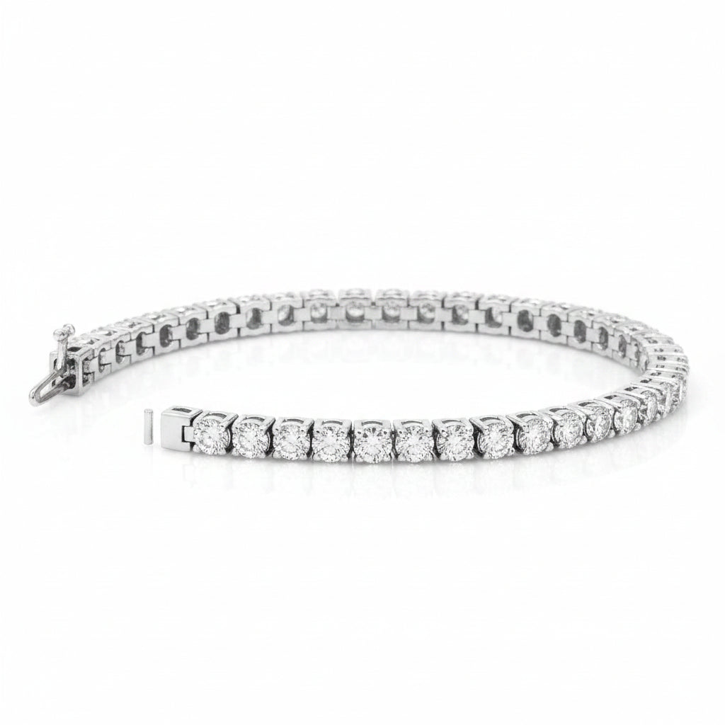 Lab Grown Diamonds in 925 Silver Bracelet