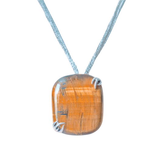 Tigers Eye in 18kt White Gold