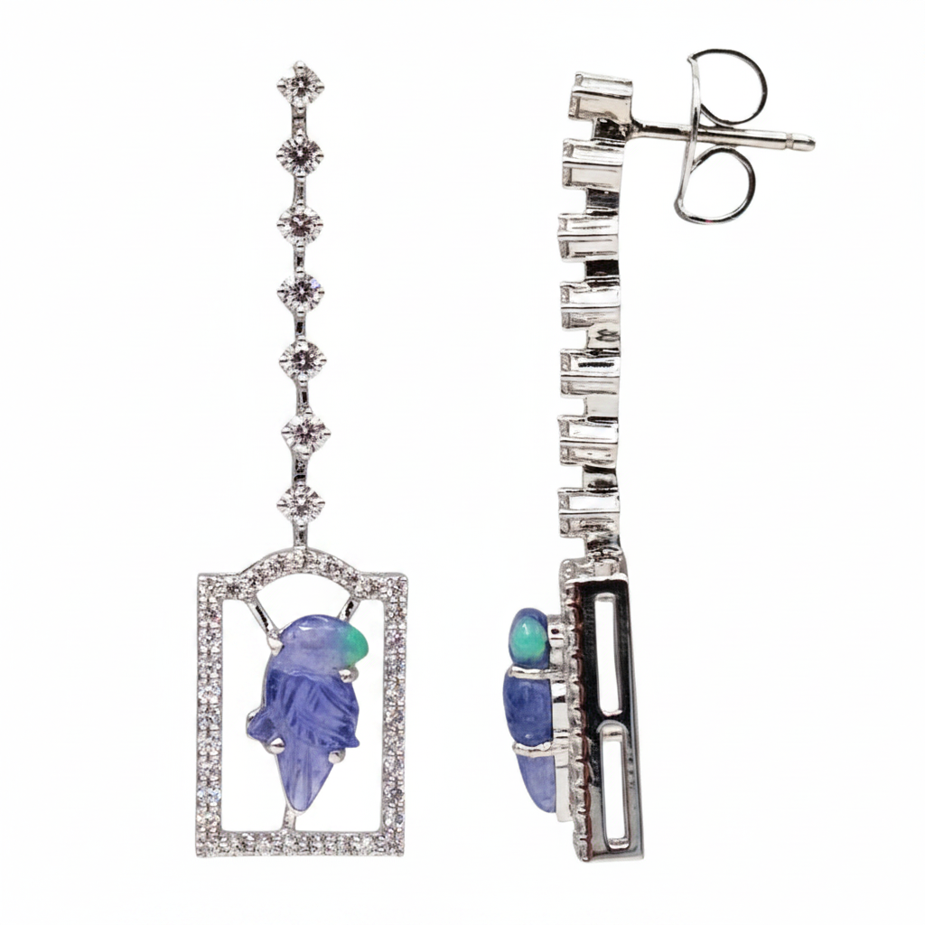 Natural carved Tanzanite Parrot with Cubic Zirconia in 925 Silver