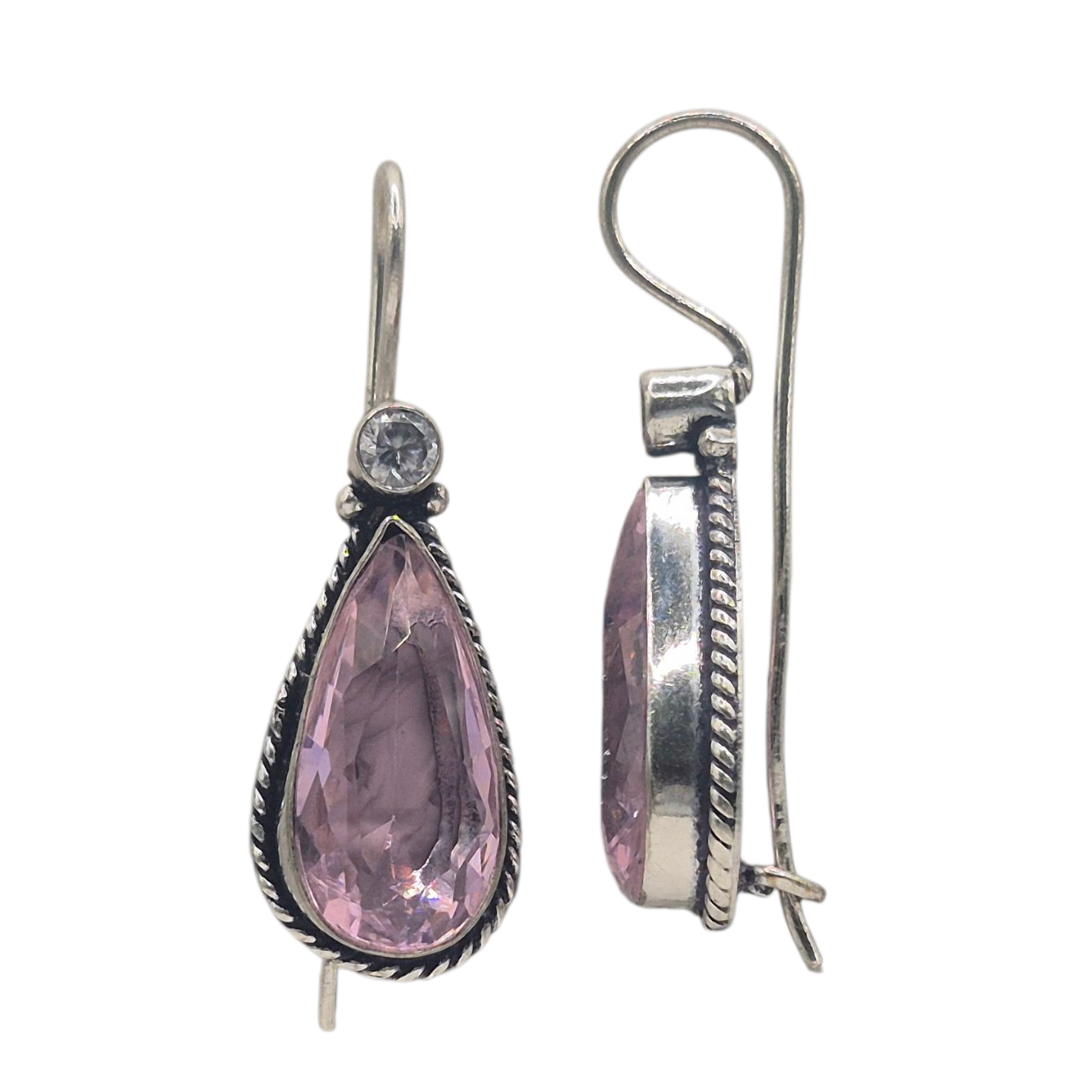 Pink quartz in antique plating in brass