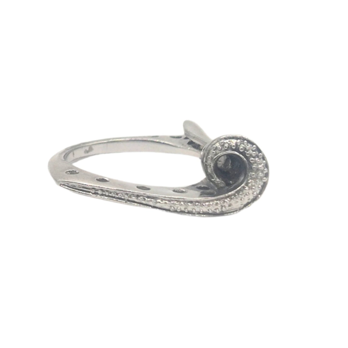 Fancy dotted ring in 925 Silver