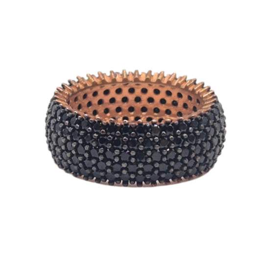 Petit black zircons set in 925 silver ring