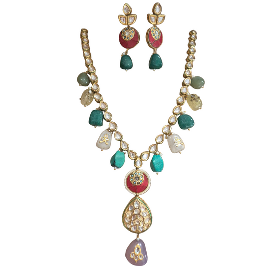 Multigemstone necklace with kundan in brass