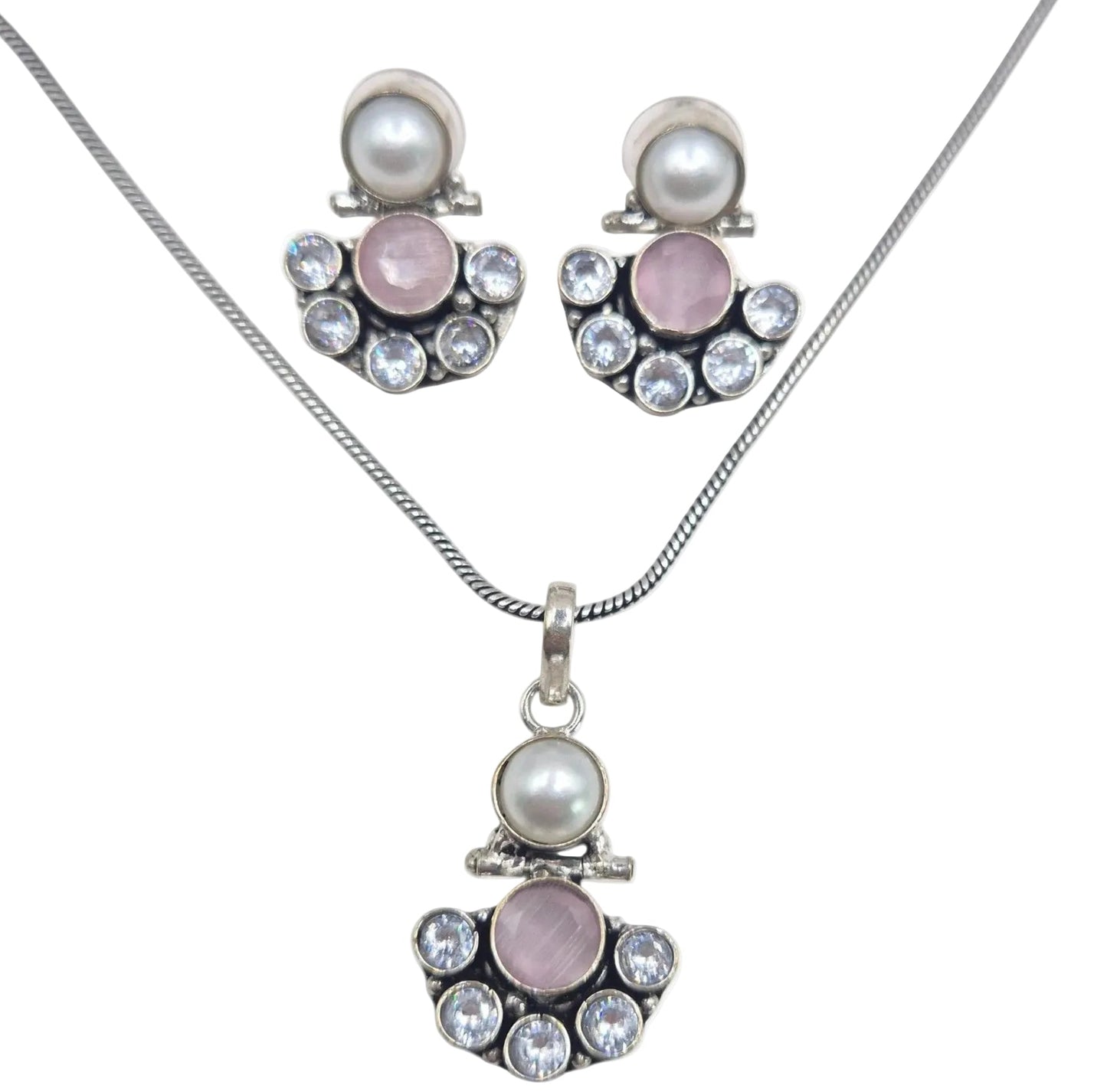 Pastel Pink and Round Zircon and White Pearl Set in brass