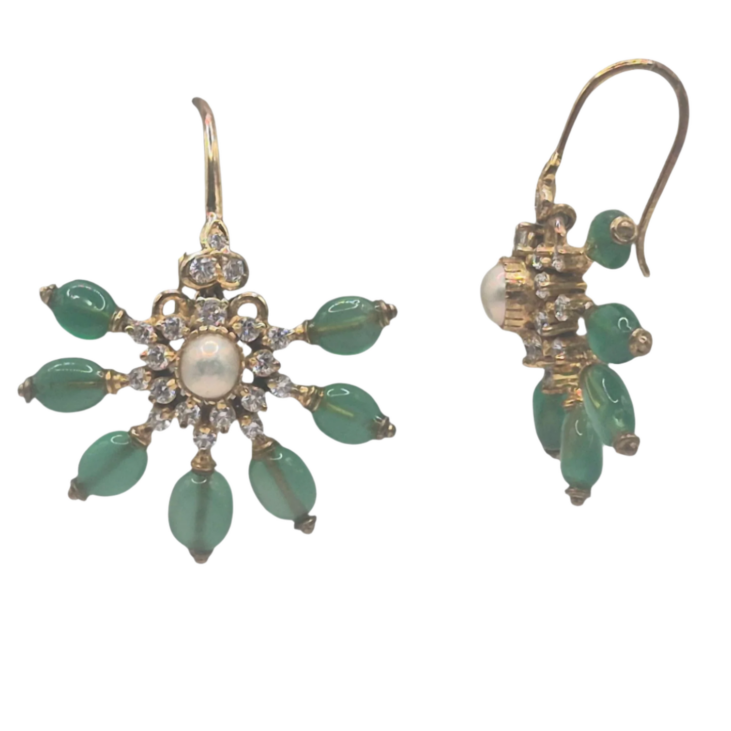 Natural Green Onyx gemstone and Pearl wit Cubic Zirconias in 925 Silver, makes this semi chandelier earrings