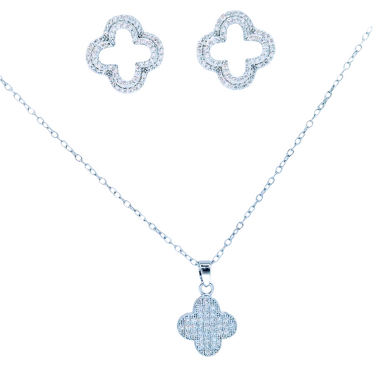 Clover in cubic zirconia with White Plating