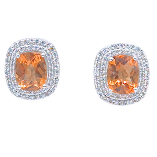 Natural Citrine gemstone in Cushion cut with Cubic Zirconia in 925 Silver, in an elegant design