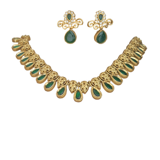 Green quartz with gold filigree work in brass