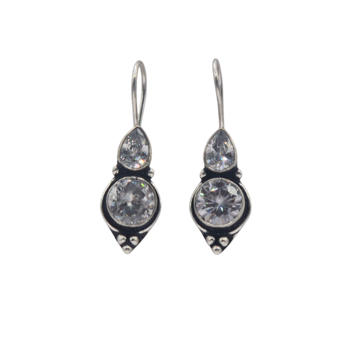White cubic zirconia earrings in brass