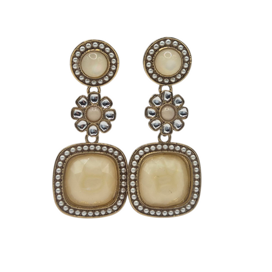 Lemon quartz with kundan in brass